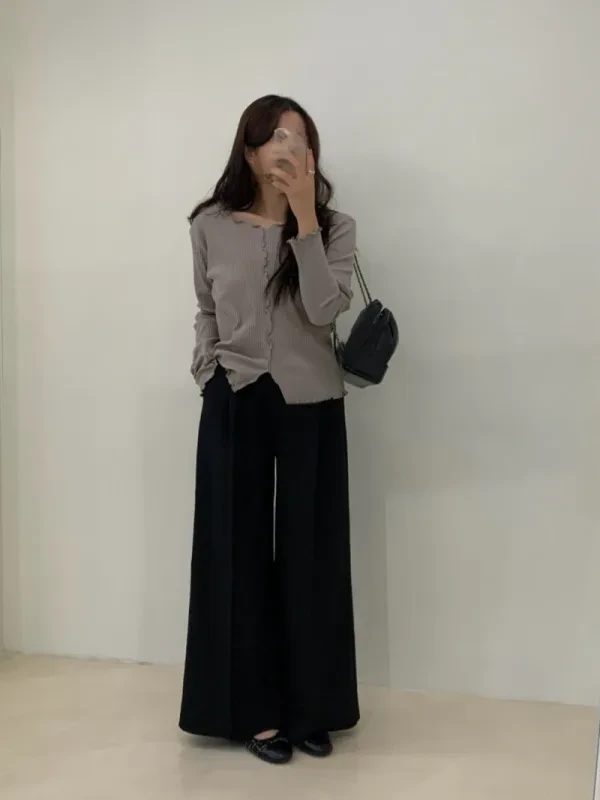柔波蕾絲邊羅紋上衣